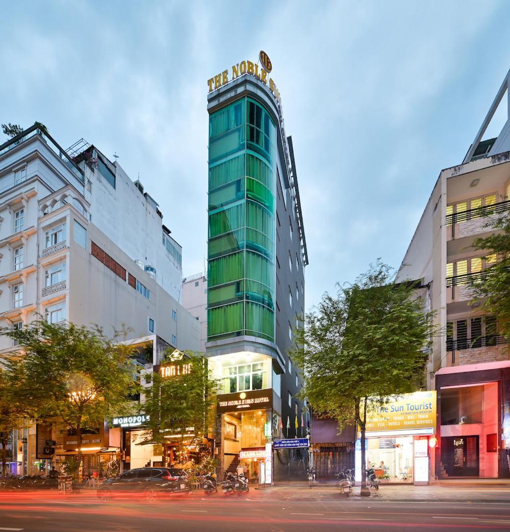 The Noble Swan Hotel New World Ho-Chi-Minh-Stadt Exterior foto